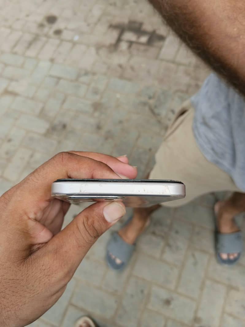 OPPO A6 1