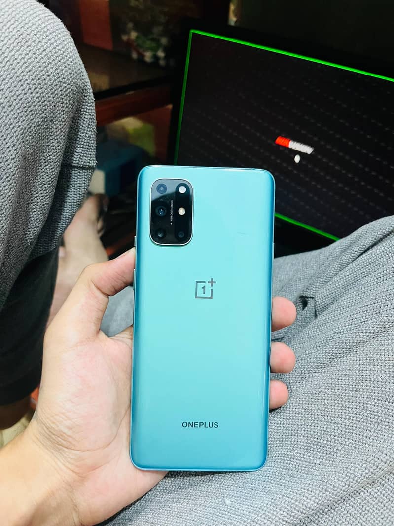 One Plus 8T 0