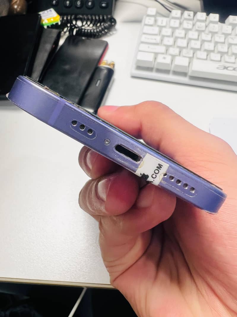 Apple iPhone 12 1