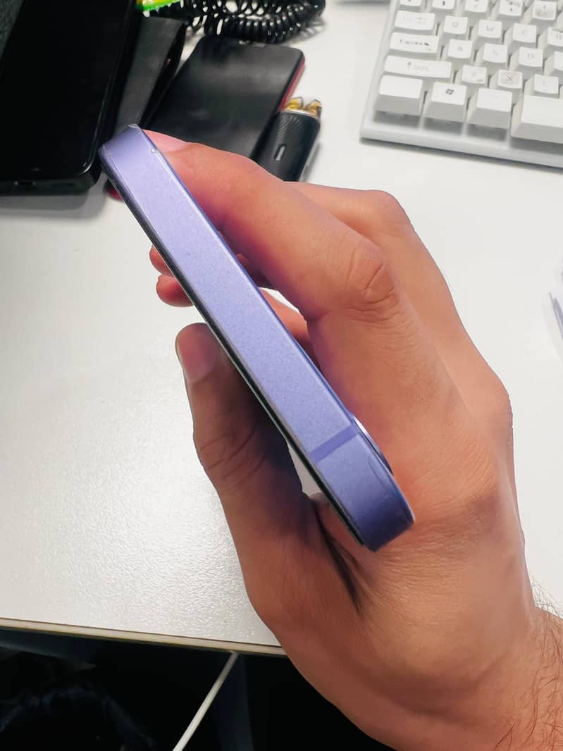 Apple iPhone 12 2