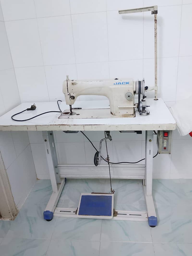 JACK SEWING MACHINE 0