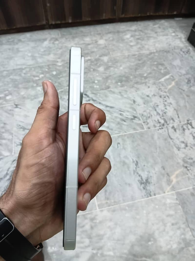 One Plus 13t 1