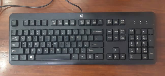 HP KEYBOARD 10/10 Condition