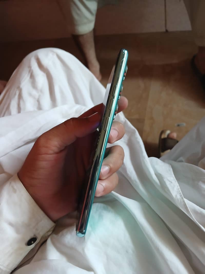 Tecno CAMON 40 4