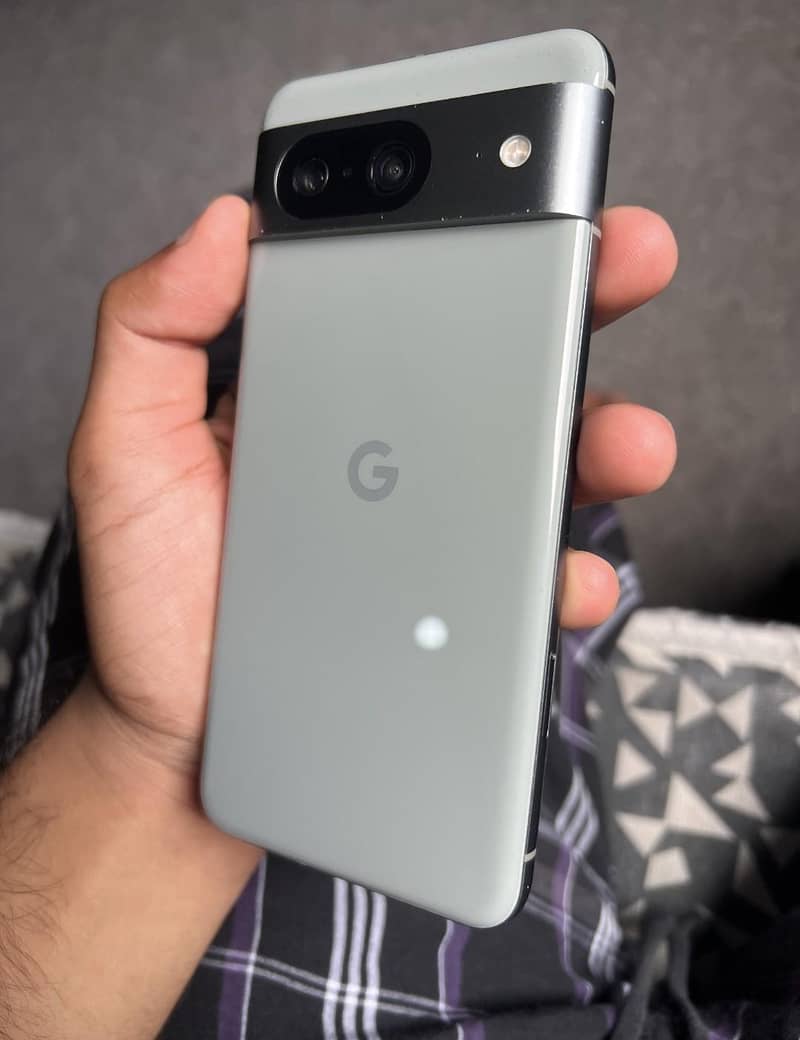 Google Pixel 8 1
