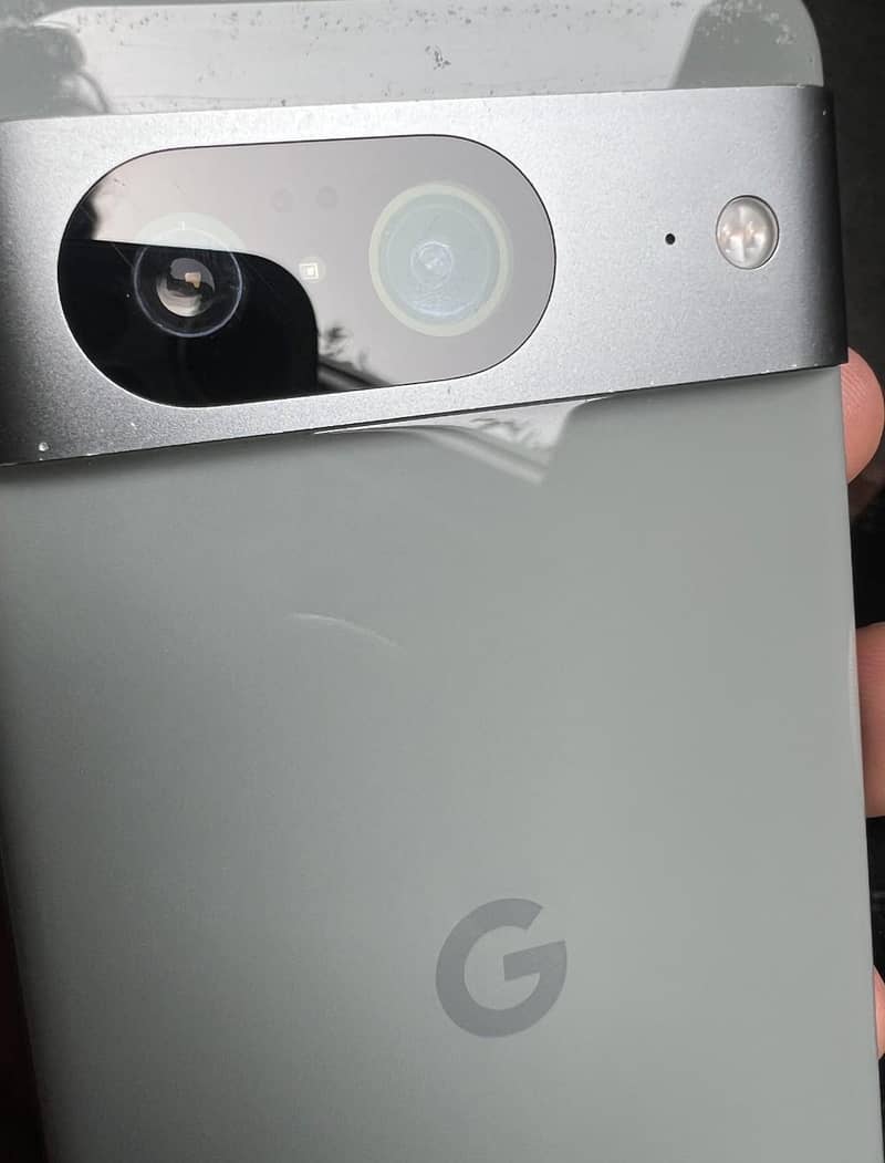 Google Pixel 8 2