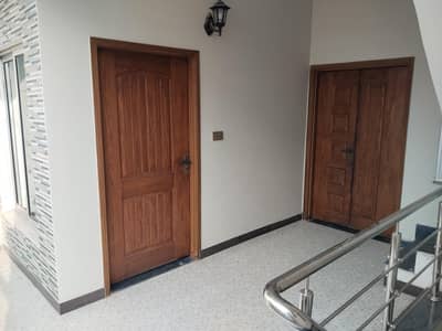 5 Marla Beautiful Spacious House for Sale - Owner's Constructed