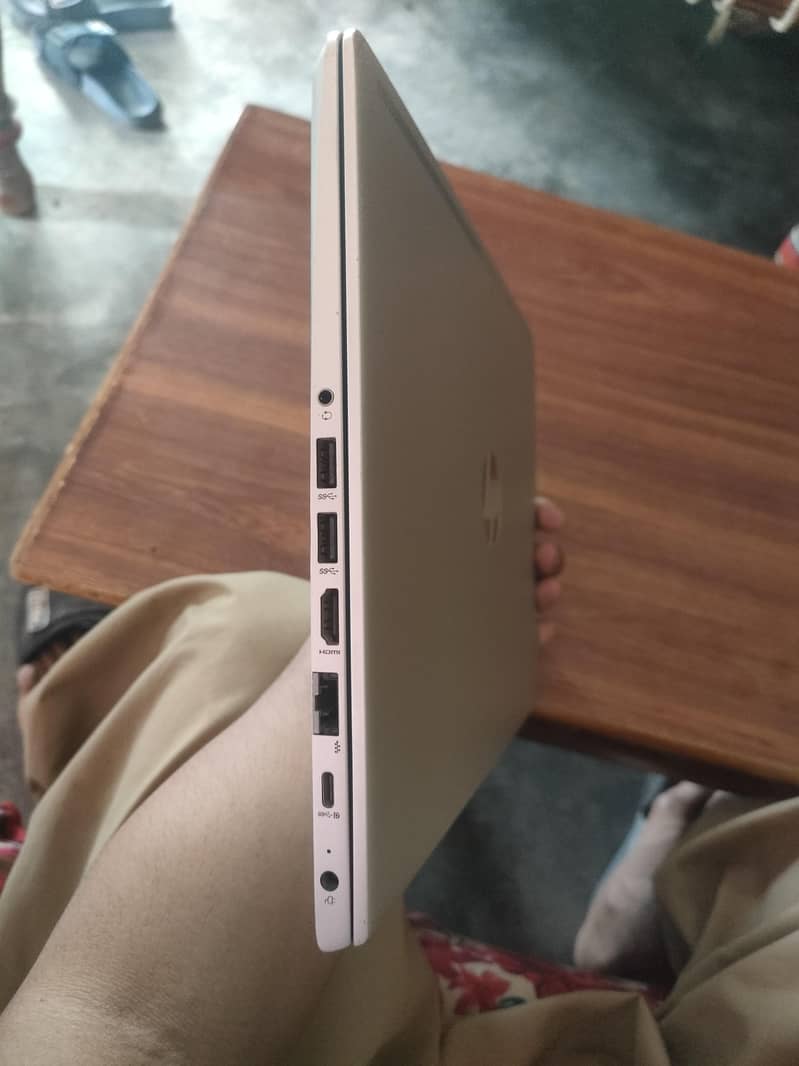hp ProBook 3