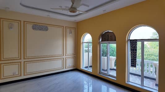 Prime Location Paragon City - Imperial 2 Block House For sale Sized 5 Marla