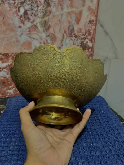 Antique brass ka bowl / peacock design me brass katora - antique item
