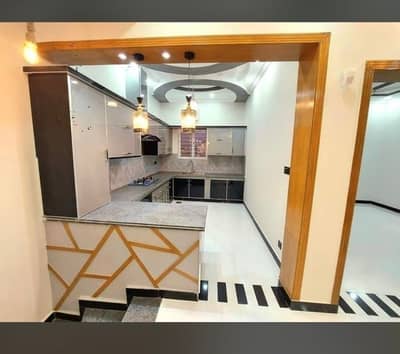 272sq yd Ready to Move Villa in Precinct-1 0.5km from main entrance. A-One Construction Standard 5Bed Drawing Dining Lounge