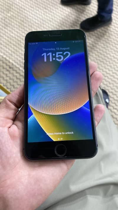 iPhone 8 Plus.  CHANCE SET. . 256gb