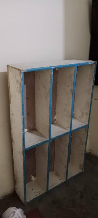 2 wooden shelves for sale contact (0302-8858876)
