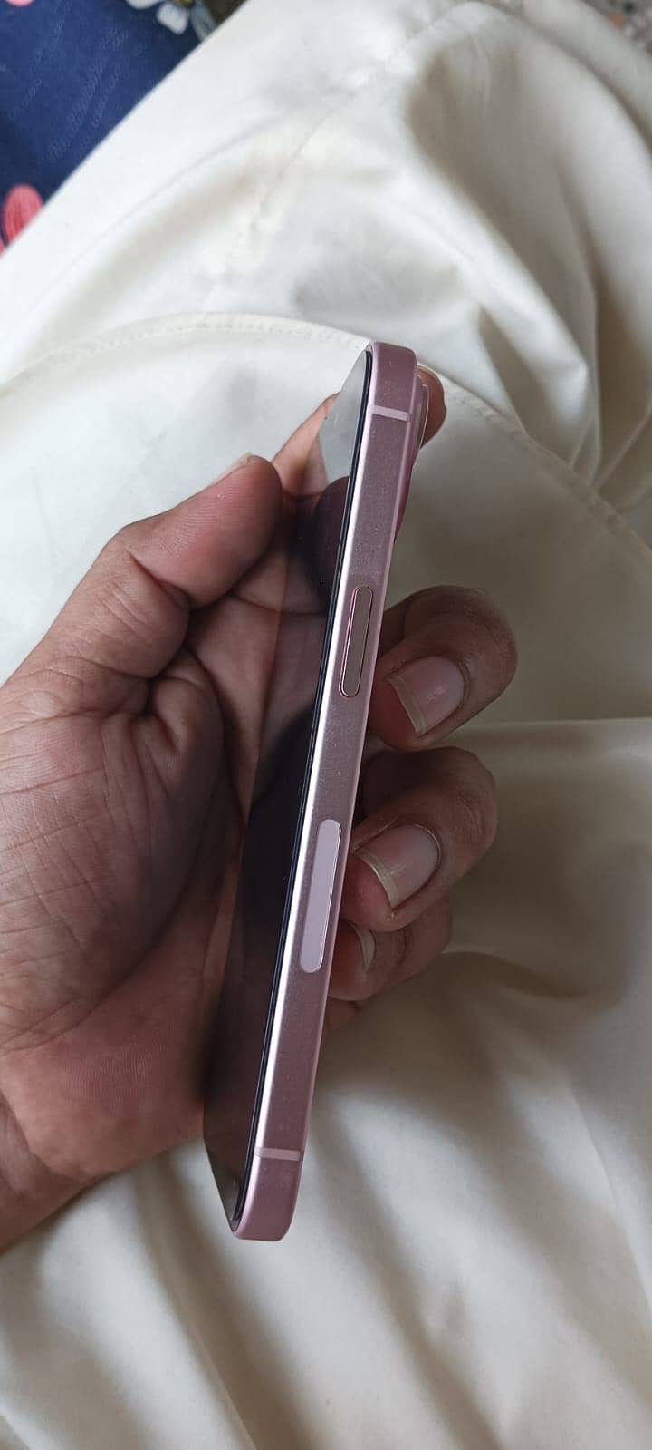 Apple iPhone 15 2