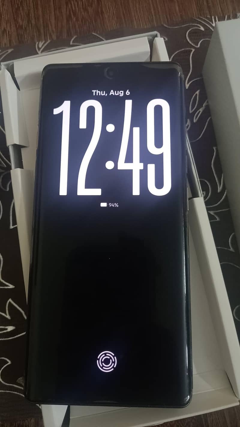 Tecno CAMON 40 Pro 0