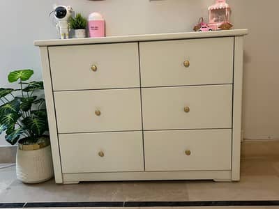 Chester Drawer Dressing table