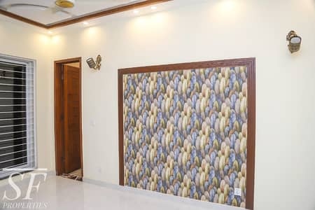 10 Marla Non Furnished HOUES For Rent In Bahria Town Lahore