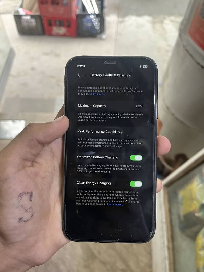 Apple iPhone 11 3