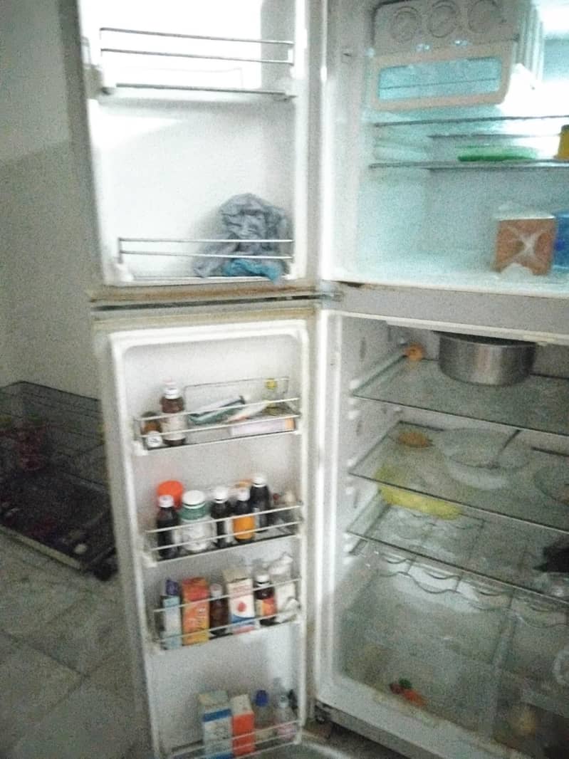 Dawlance refrigerator 4