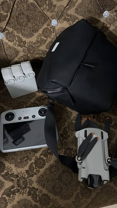Dji mini 3 pro (10/10) Combo (Like new)