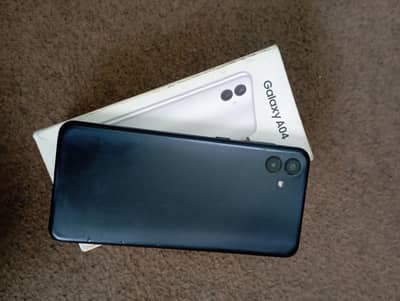 Samsung A04 4/64 with box