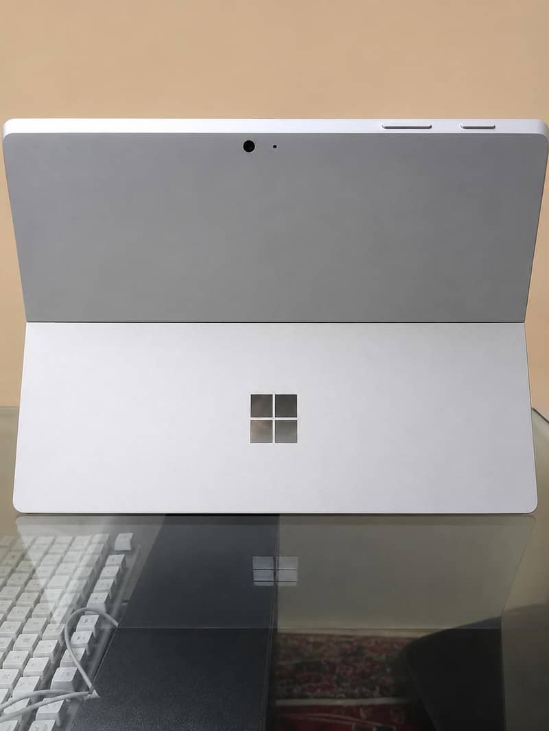 Microsoft surface Touchscreen detachable keyboard 3