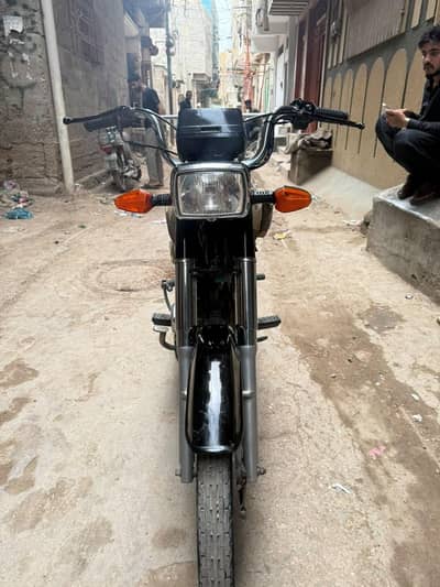 high speed 2025 model 10 by 10 condition Kisi bhi kism ka koi kam