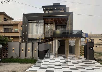 10 Marla Beautiful House For Sale In Central Park Housing Society Lahore