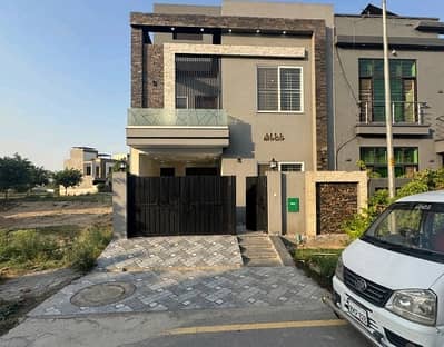Buy Your Ideal 5 Marla House In A Prime Location Of Lahore