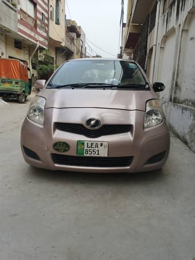 Toyota Vitz 2010