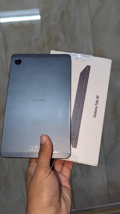 Samsung Galaxy Tab A9 4GB 64GB Original Box 9/10 Condition