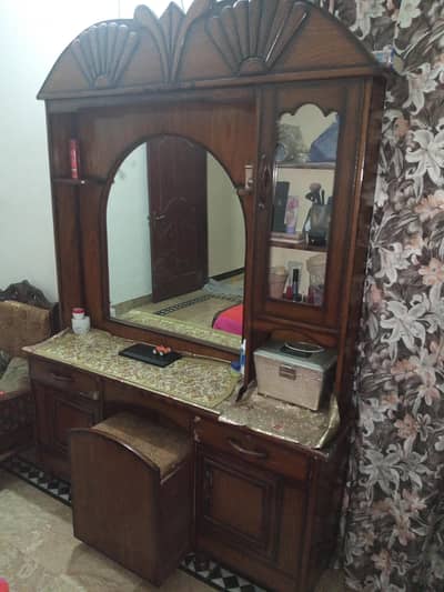 Wooden Dressing Table