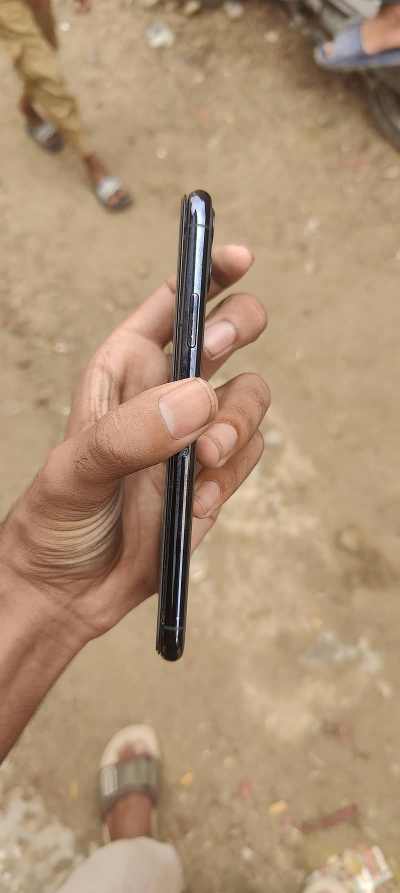 Apple iPhone 11 Pro Max 2