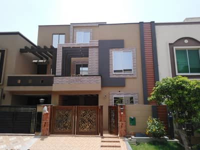 5 Marla Like New OutClass House For Rent In AA Block Sector D Bahria Town