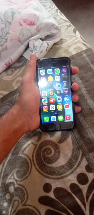 Apple iPhone SE