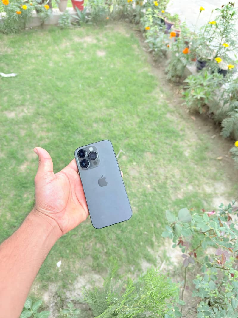 Apple iPhone 14 Pro 3