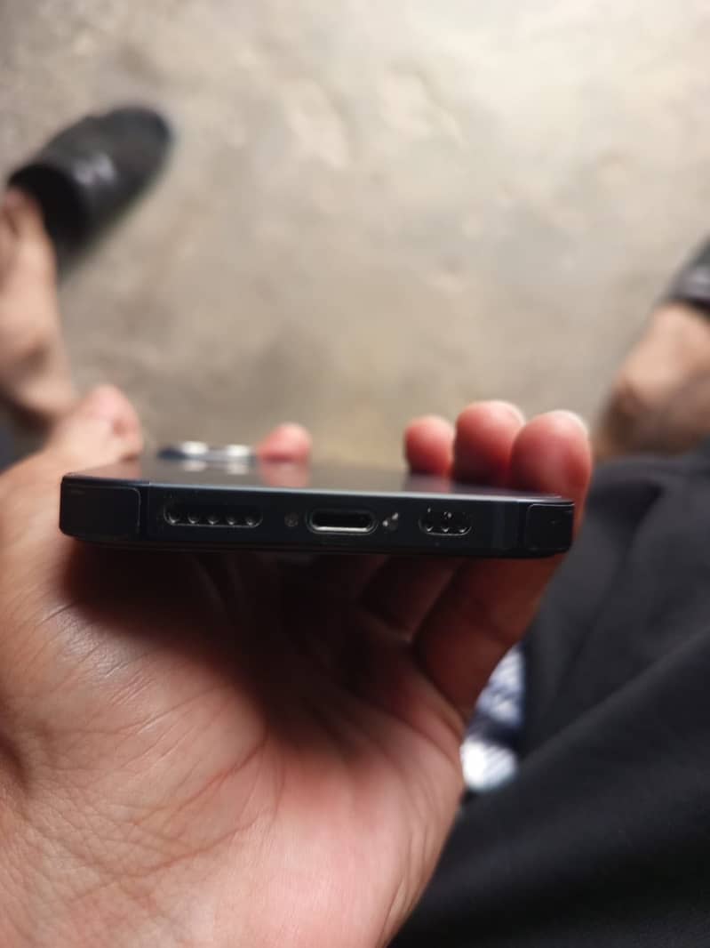 Apple iPhone 13 4