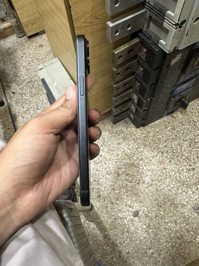 Apple iPhone 15 plus 5