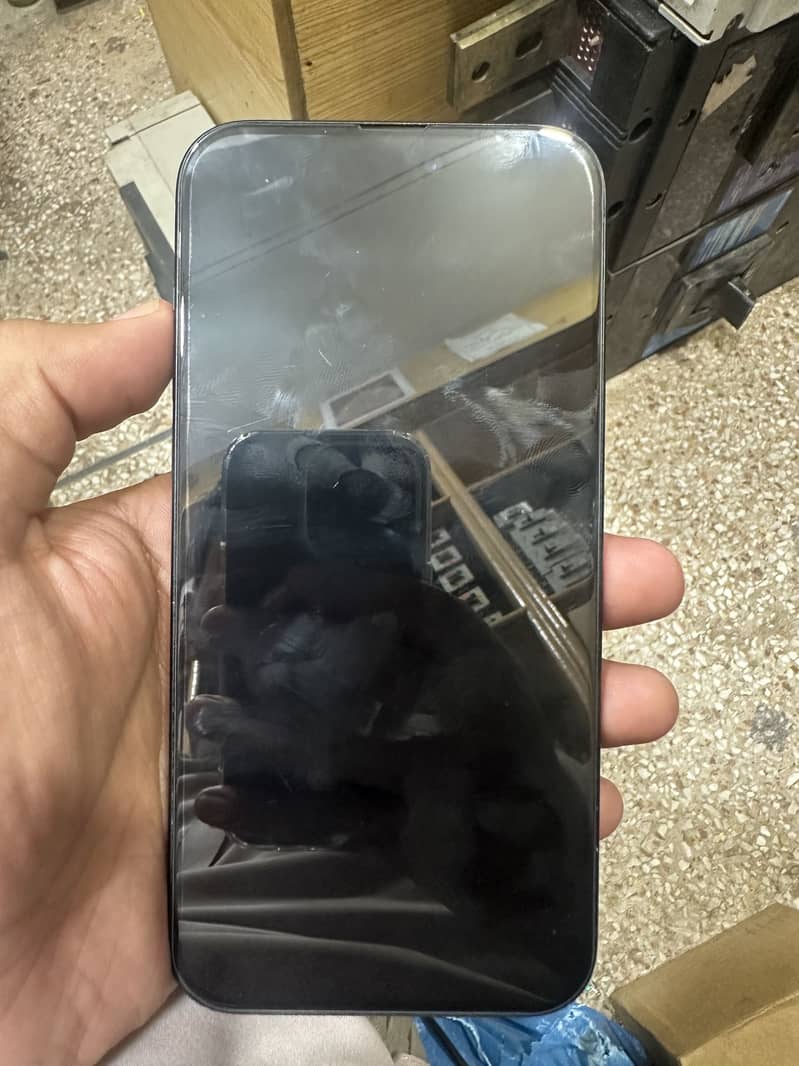 Apple iPhone 15 plus 7