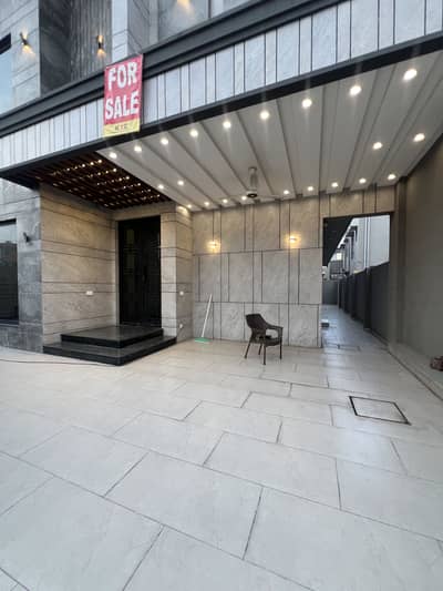 10 Marla Beautiful House For Sale In Central Park Housing Society Lahore