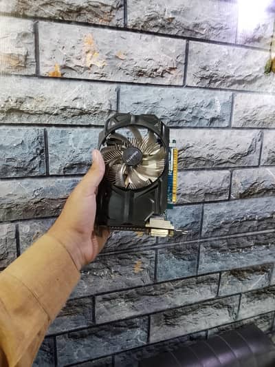 GTX 750 Nvidia 2Gb DDR5