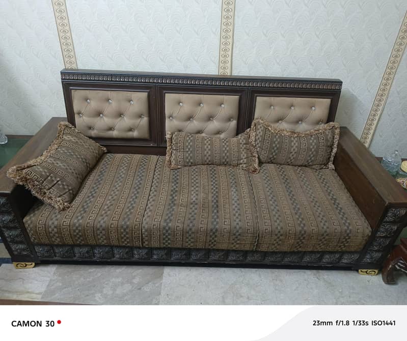 6 seater sofa 0