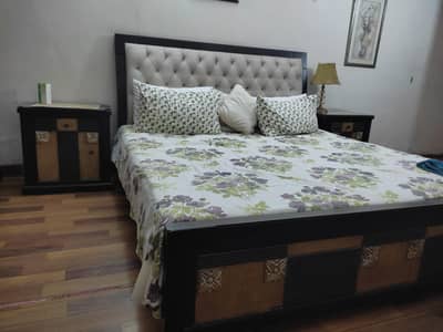 King bedset side table and dressing