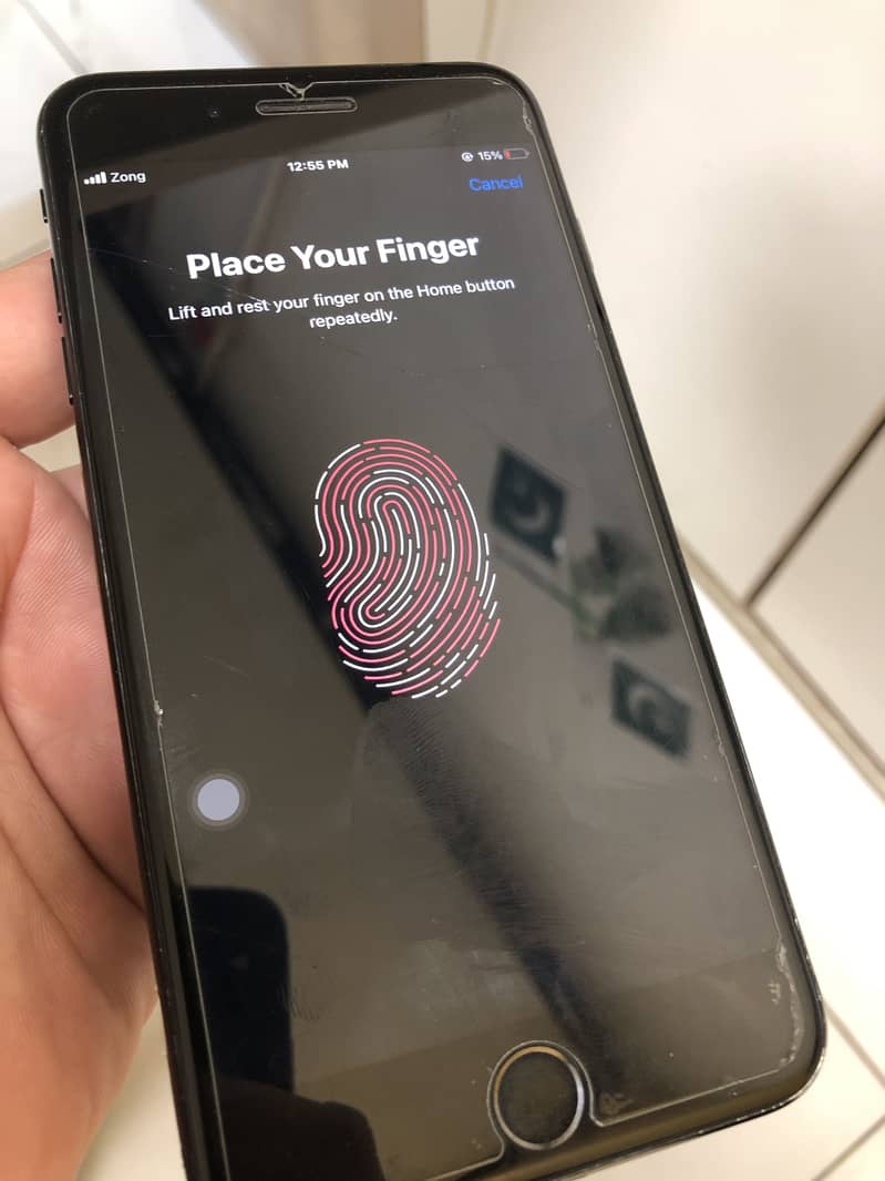 Apple iPhone 7 Plus 3