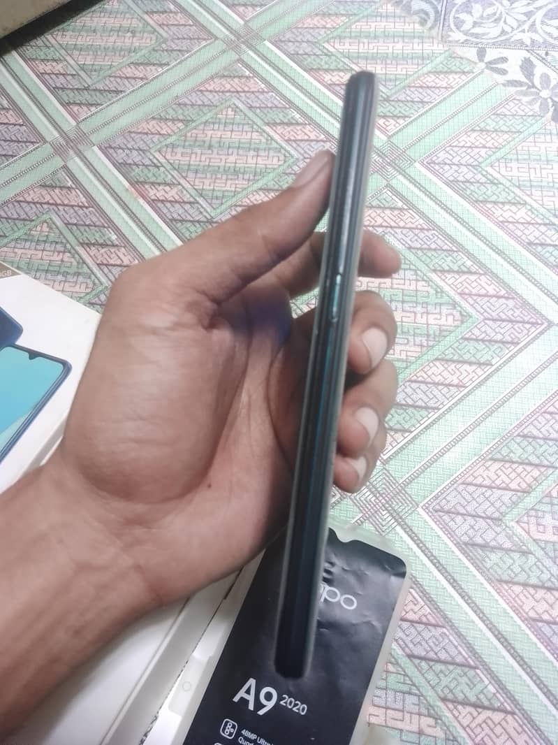 OPPO A9 4