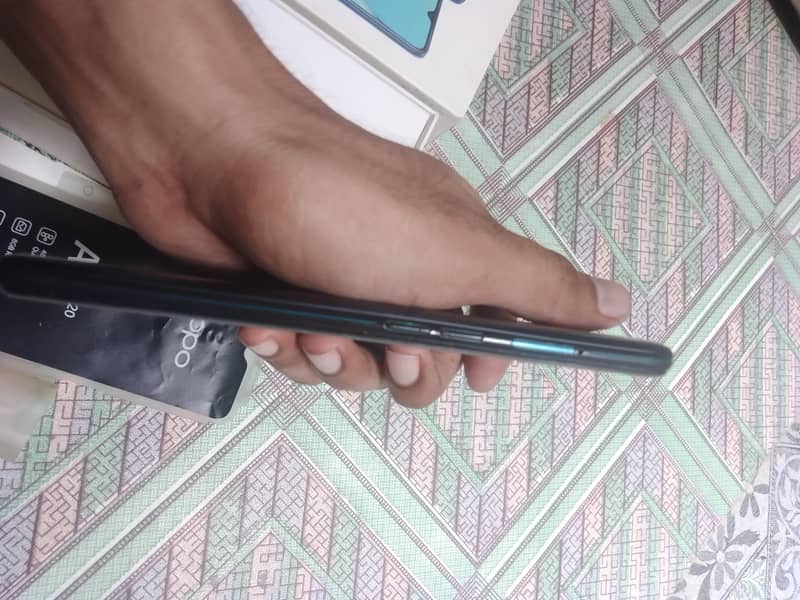 OPPO A9 6