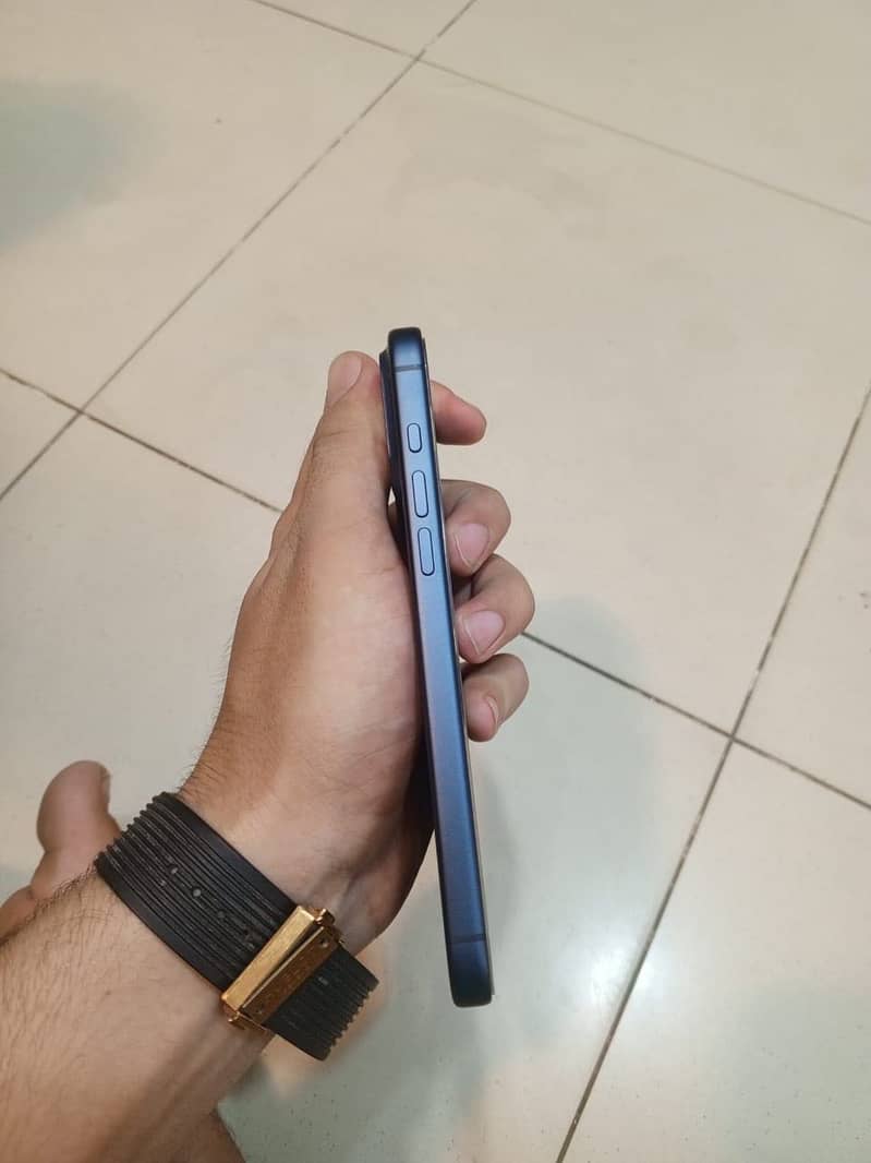 Apple iPhone 17 Pro Max 2