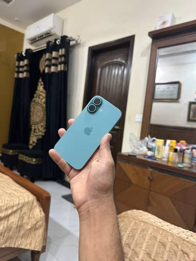 Apple iPhone 16