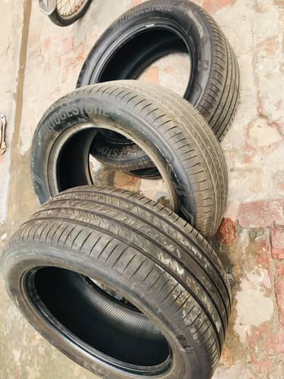 285/50/R20 Fresh Tyer 25 date k 4000 only running