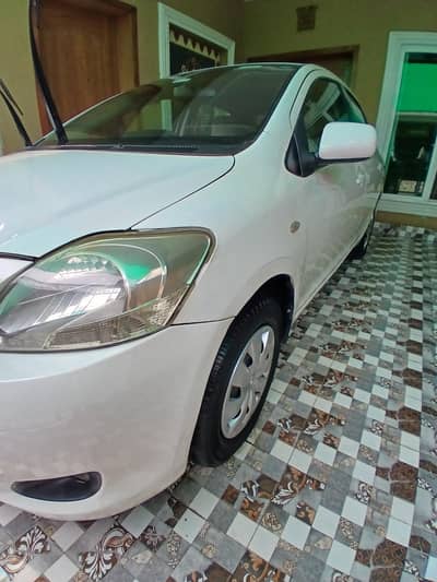 Toyota Belta 2006